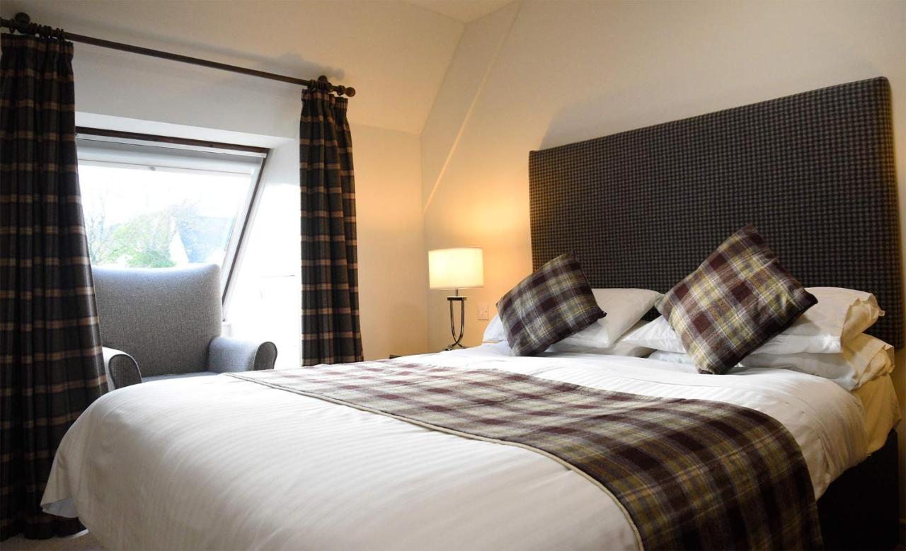 The Royal Hotel Portree Exterior foto