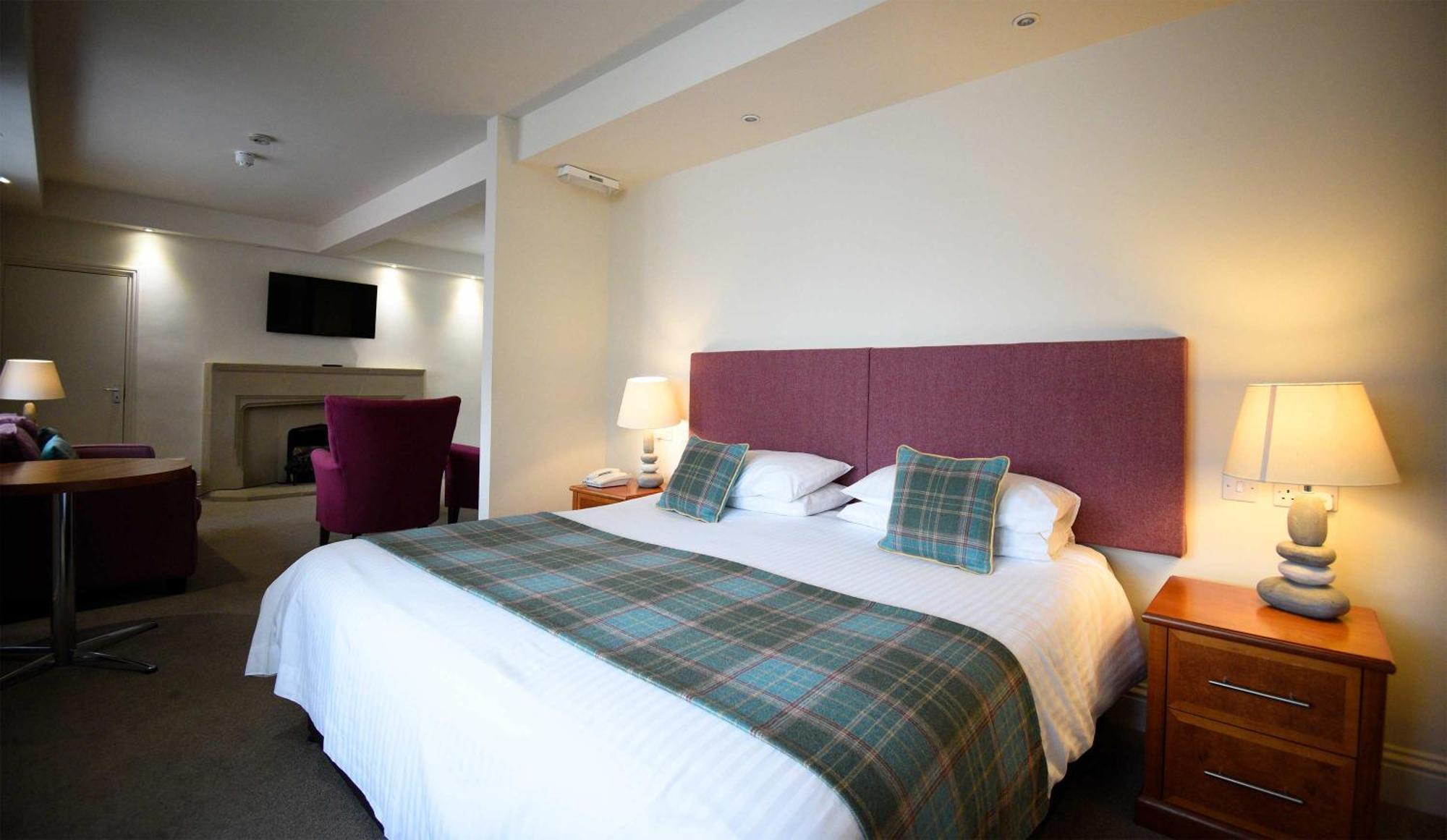 The Royal Hotel Portree Exterior foto